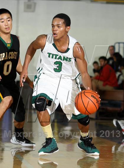 Thumbnail 3 in Mira Costa vs. Tahquitz (El Segundo Tournament) photogallery.