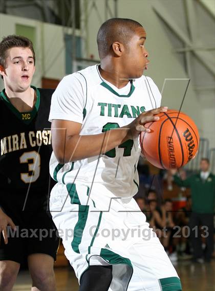 Thumbnail 2 in Mira Costa vs. Tahquitz (El Segundo Tournament) photogallery.