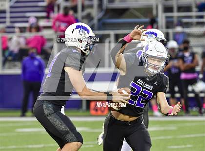 Thumbnail 2 in Noblesville vs Brownsburg photogallery.