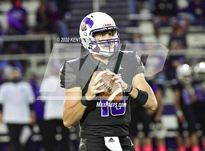 Thumbnail 2 in Noblesville vs Brownsburg photogallery.