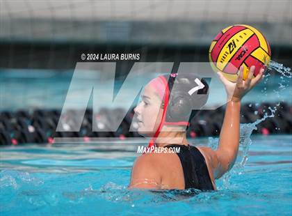 Thumbnail 2 in Carondelet vs Davis (NorCal Invitational) photogallery.