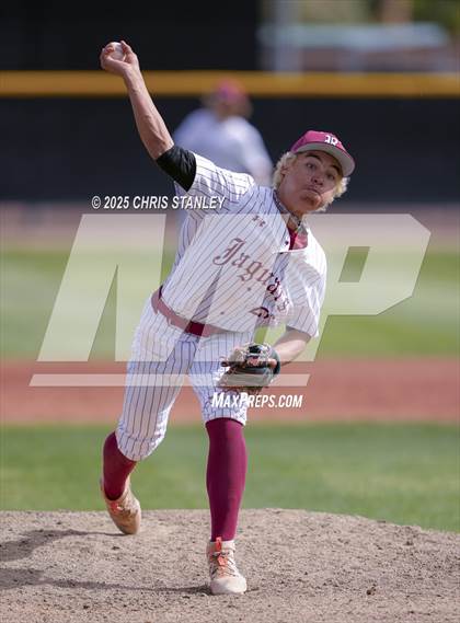 Thumbnail 2 in Desert Ridge vs. Valley Christian (Bob Everett Classic) photogallery.