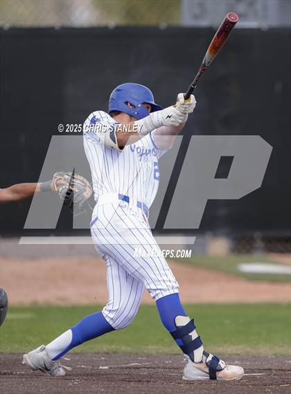 Thumbnail 3 in Desert Ridge vs. Valley Christian (Bob Everett Classic) photogallery.