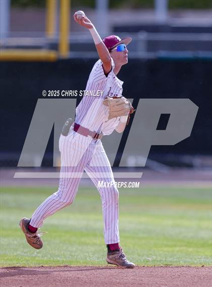 Thumbnail 3 in Desert Ridge vs. Valley Christian (Bob Everett Classic) photogallery.