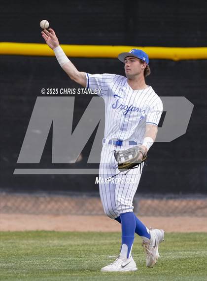 Thumbnail 3 in Desert Ridge vs. Valley Christian (Bob Everett Classic) photogallery.