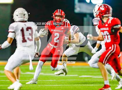 Thumbnail 2 in Deweyville vs Grapeland (UIL Football 2A Dll Bi-District Playoff) photogallery.