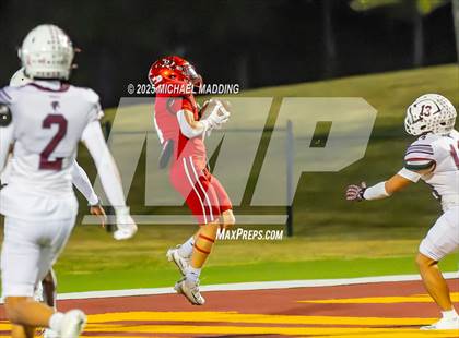 Thumbnail 3 in Deweyville vs Grapeland (UIL Football 2A Dll Bi-District Playoff) photogallery.