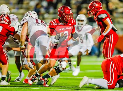 Thumbnail 2 in Deweyville vs Grapeland (UIL Football 2A Dll Bi-District Playoff) photogallery.