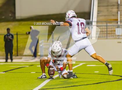 Thumbnail 3 in Deweyville vs Grapeland (UIL Football 2A Dll Bi-District Playoff) photogallery.
