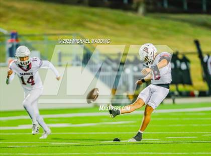 Thumbnail 3 in Deweyville vs Grapeland (UIL Football 2A Dll Bi-District Playoff) photogallery.