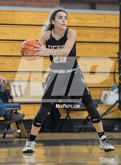 Thumbnail 1 in Canon City vs. ThunderRidge (Nike Tournament of Champions) photogallery.