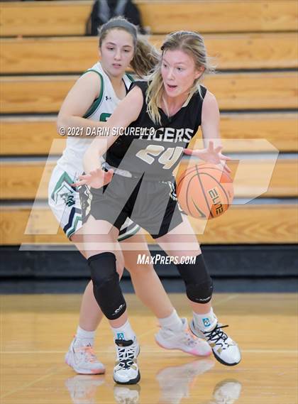 Thumbnail 2 in Canon City vs. ThunderRidge (Nike Tournament of Champions) photogallery.