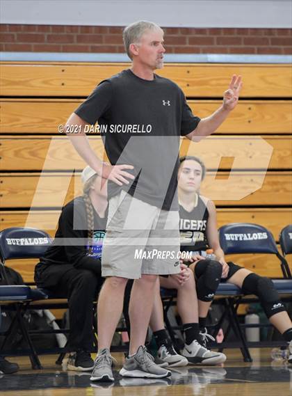 Thumbnail 2 in Canon City vs. ThunderRidge (Nike Tournament of Champions) photogallery.