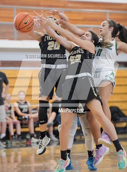 Thumbnail 1 in Canon City vs. ThunderRidge (Nike Tournament of Champions) photogallery.