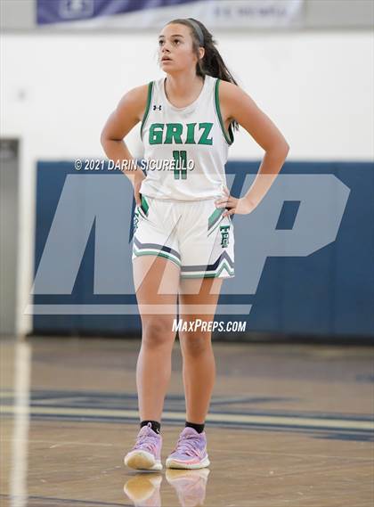 Thumbnail 3 in Canon City vs. ThunderRidge (Nike Tournament of Champions) photogallery.