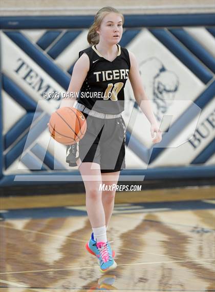 Thumbnail 2 in Canon City vs. ThunderRidge (Nike Tournament of Champions) photogallery.