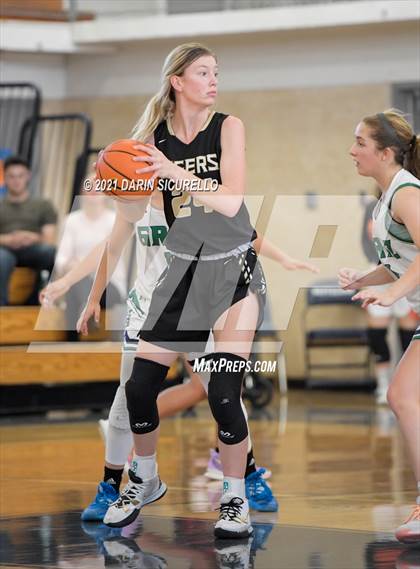 Thumbnail 2 in Canon City vs. ThunderRidge (Nike Tournament of Champions) photogallery.