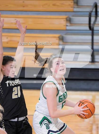 Thumbnail 2 in Canon City vs. ThunderRidge (Nike Tournament of Champions) photogallery.
