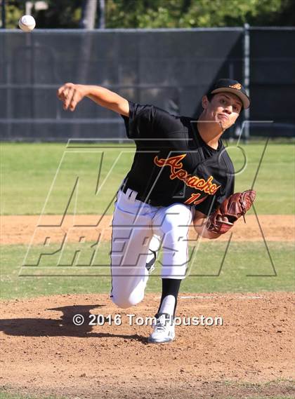 Thumbnail 2 in Arcadia vs. Etiwanda photogallery.