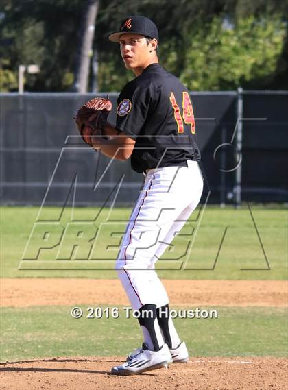 Thumbnail 2 in Arcadia vs. Etiwanda photogallery.