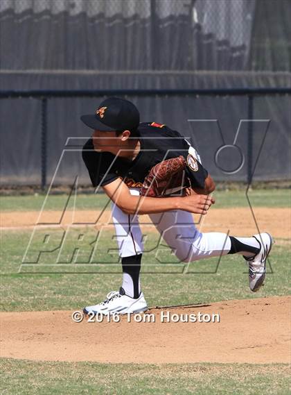 Thumbnail 2 in Arcadia vs. Etiwanda photogallery.