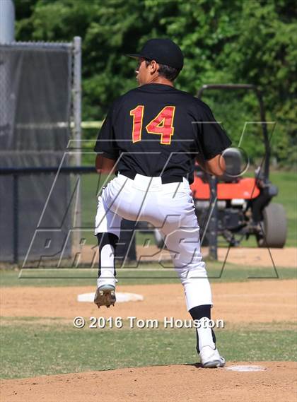 Thumbnail 3 in Arcadia vs. Etiwanda photogallery.