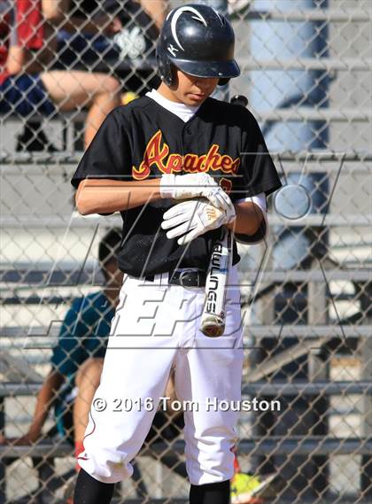 Thumbnail 3 in Arcadia vs. Etiwanda photogallery.