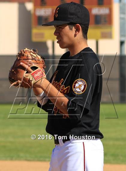Thumbnail 2 in Arcadia vs. Etiwanda photogallery.