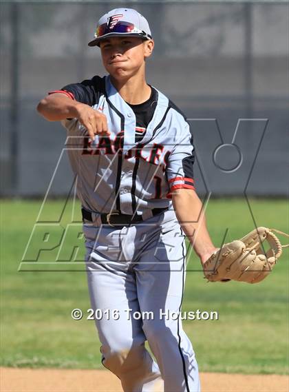 Thumbnail 2 in Arcadia vs. Etiwanda photogallery.