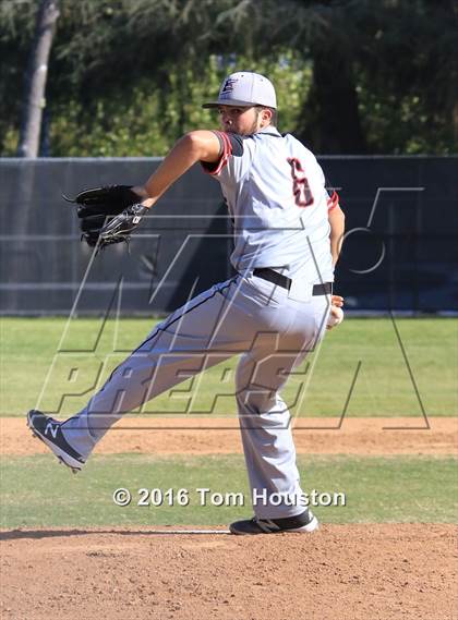 Thumbnail 3 in Arcadia vs. Etiwanda photogallery.