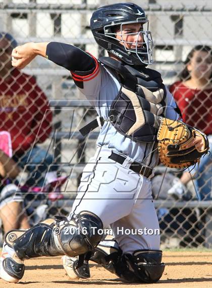 Thumbnail 2 in Arcadia vs. Etiwanda photogallery.