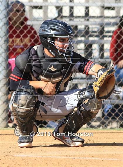 Thumbnail 2 in Arcadia vs. Etiwanda photogallery.