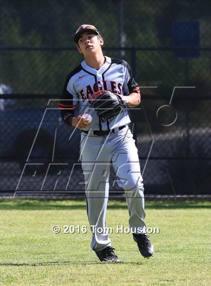 Thumbnail 2 in Arcadia vs. Etiwanda photogallery.