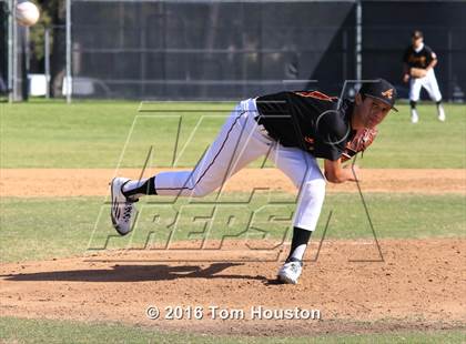 Thumbnail 2 in Arcadia vs. Etiwanda photogallery.