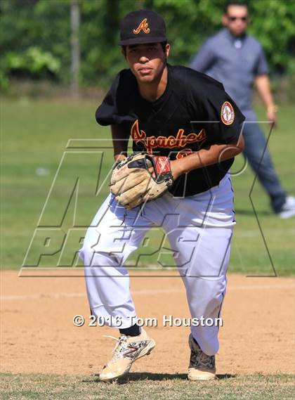 Thumbnail 2 in Arcadia vs. Etiwanda photogallery.