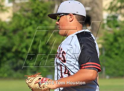 Thumbnail 2 in Arcadia vs. Etiwanda photogallery.