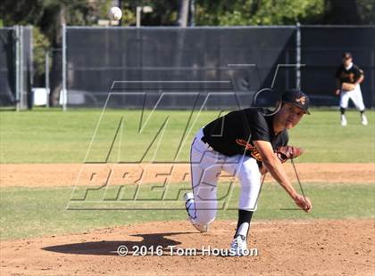 Thumbnail 3 in Arcadia vs. Etiwanda photogallery.