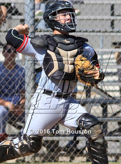 Thumbnail 3 in Arcadia vs. Etiwanda photogallery.
