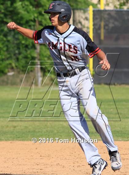 Thumbnail 1 in Arcadia vs. Etiwanda photogallery.