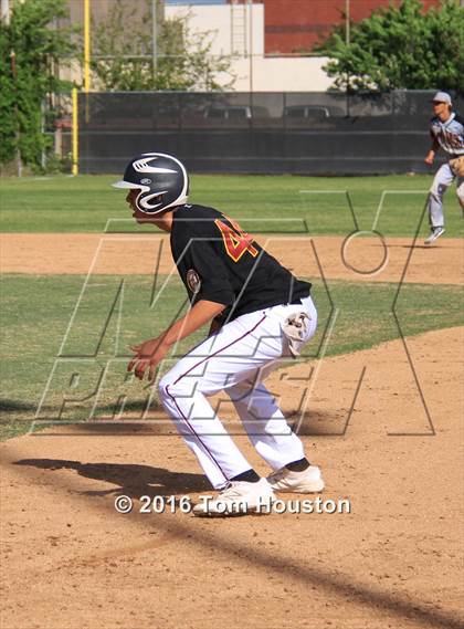 Thumbnail 1 in Arcadia vs. Etiwanda photogallery.