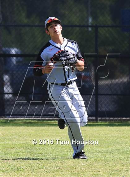 Thumbnail 1 in Arcadia vs. Etiwanda photogallery.