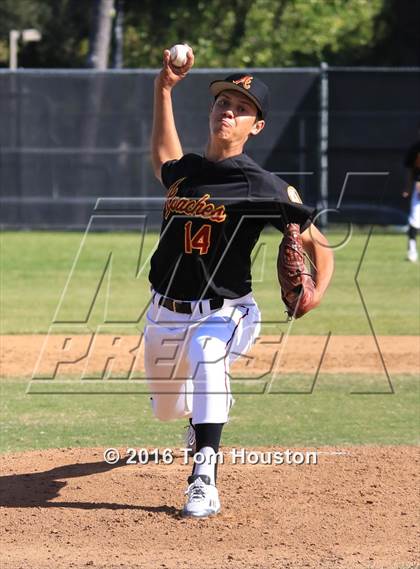 Thumbnail 1 in Arcadia vs. Etiwanda photogallery.