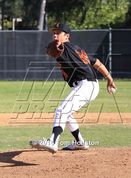Thumbnail 3 in Arcadia vs. Etiwanda photogallery.