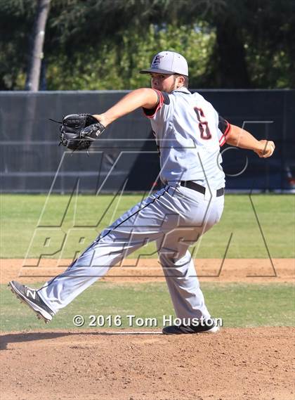 Thumbnail 1 in Arcadia vs. Etiwanda photogallery.