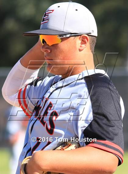 Thumbnail 2 in Arcadia vs. Etiwanda photogallery.