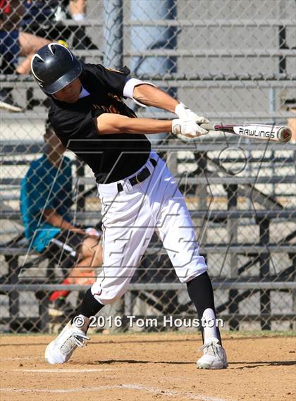 Thumbnail 2 in Arcadia vs. Etiwanda photogallery.
