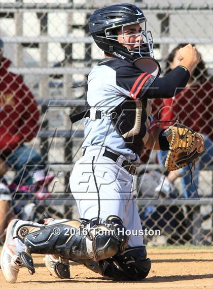 Thumbnail 3 in Arcadia vs. Etiwanda photogallery.