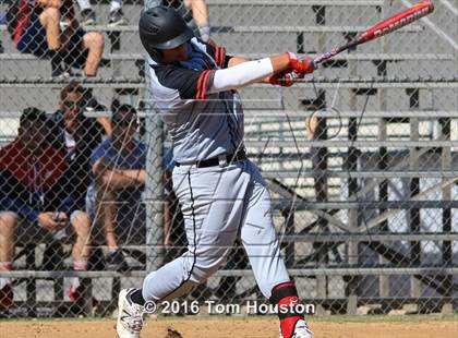Thumbnail 3 in Arcadia vs. Etiwanda photogallery.