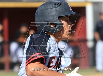 Thumbnail 2 in Arcadia vs. Etiwanda photogallery.