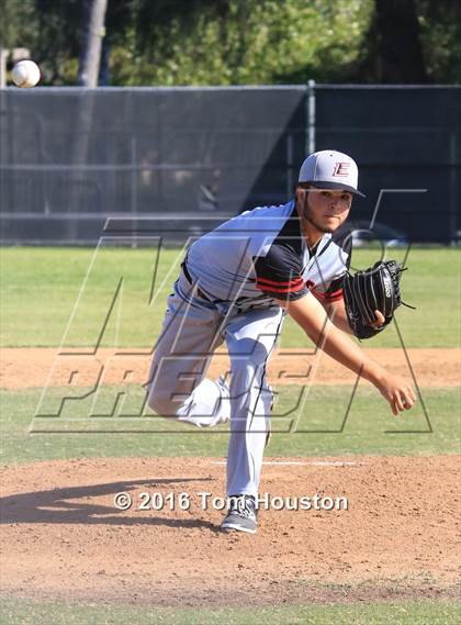 Thumbnail 3 in Arcadia vs. Etiwanda photogallery.